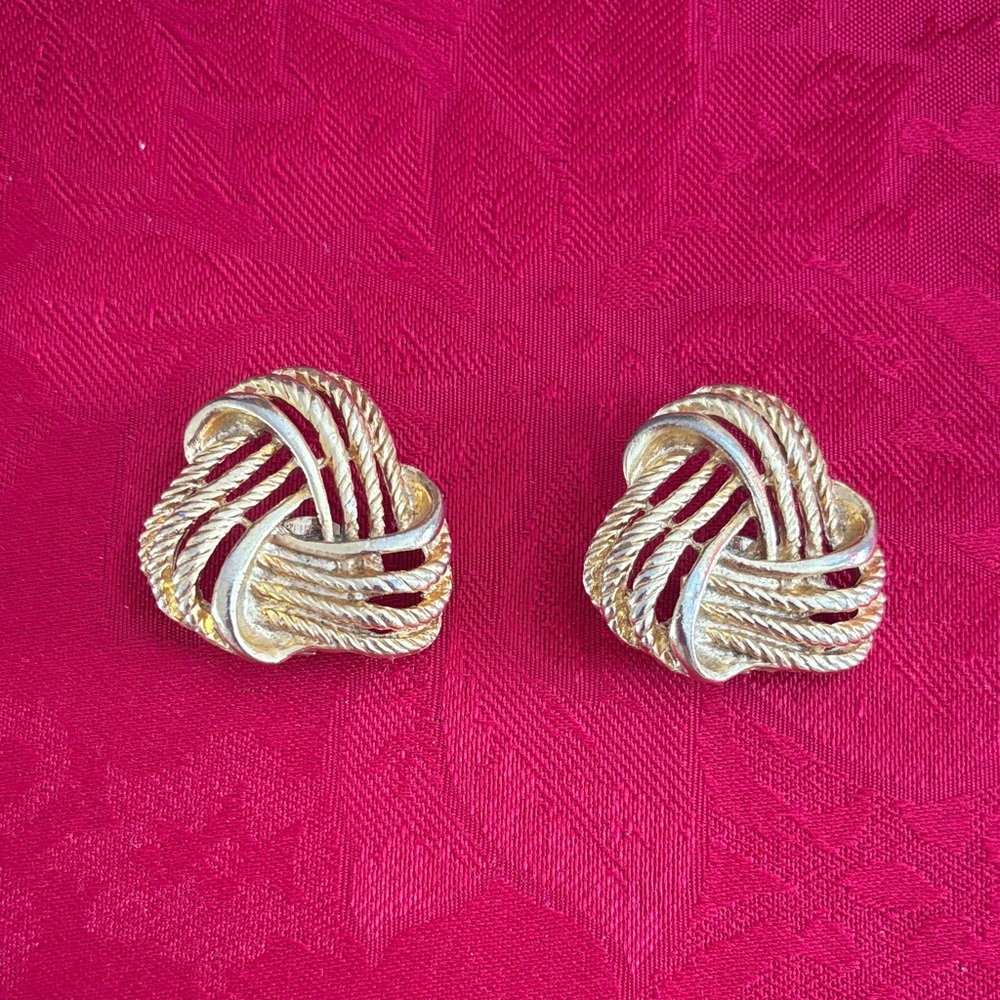 Elegant Gold and Silver Knot Shoe Clips